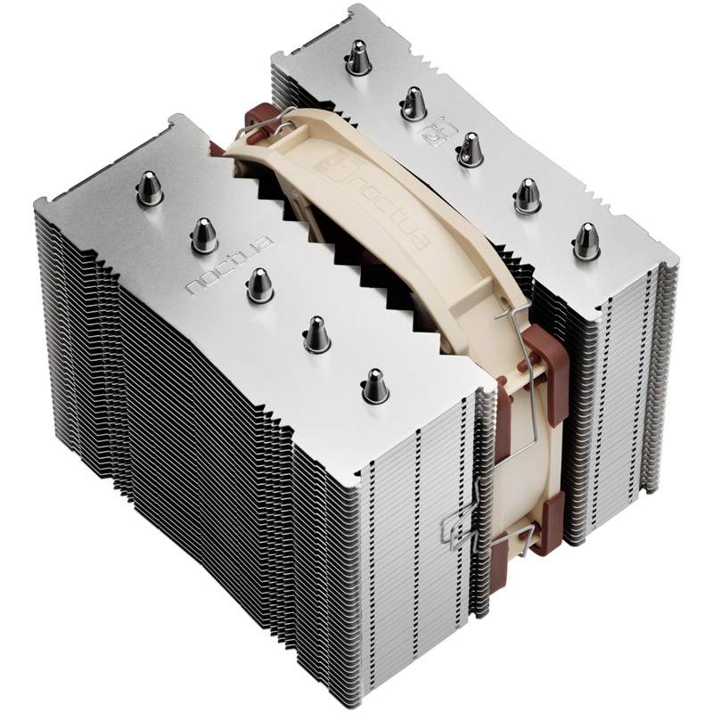 Un grand dissipateur de chaleur pour processeur avec design à double tour et plusieurs ailettes de refroidissement. En haut, 'Noctua' est visible sur le support brun.