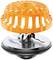 Un déversoir de toit enduit de plastique orange vif, muni d'une grille de récupération des eaux pluviales, assure un drainage fiable.