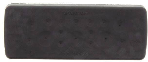 Une télécommande rectangulaire noire sans boutons ni caractéristiques distinctifs.