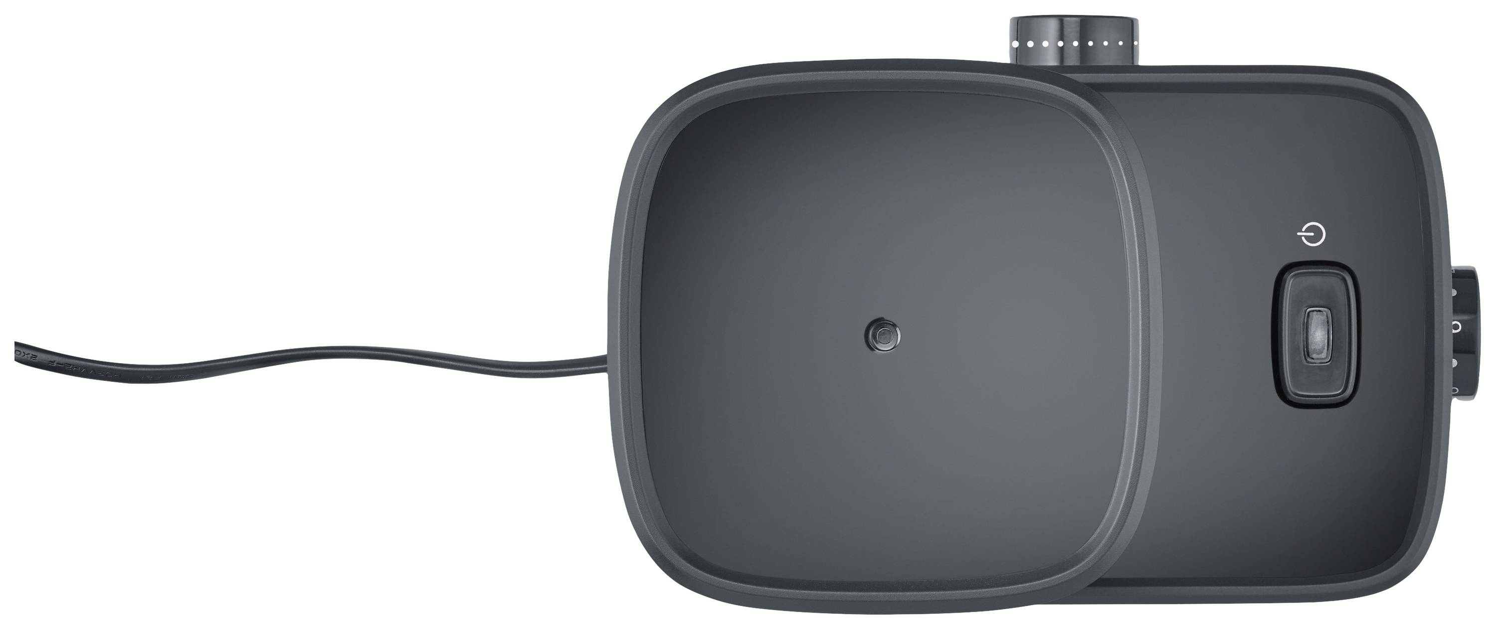 Une souris d'ordinateur noire avec molette de défilement et câble, vue de dessus, sur fond blanc.