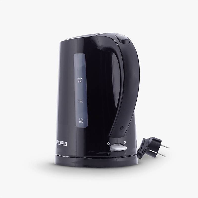 Bouilloire électrique noire avec câble, indiquant un volume de remplissage maximal de 1,5 L et minimal de 0,5 L.