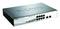Un commutateur réseau D-Link avec huit ports Ethernet et deux petits modules, au design noir et argenté, pour les connexions réseau.