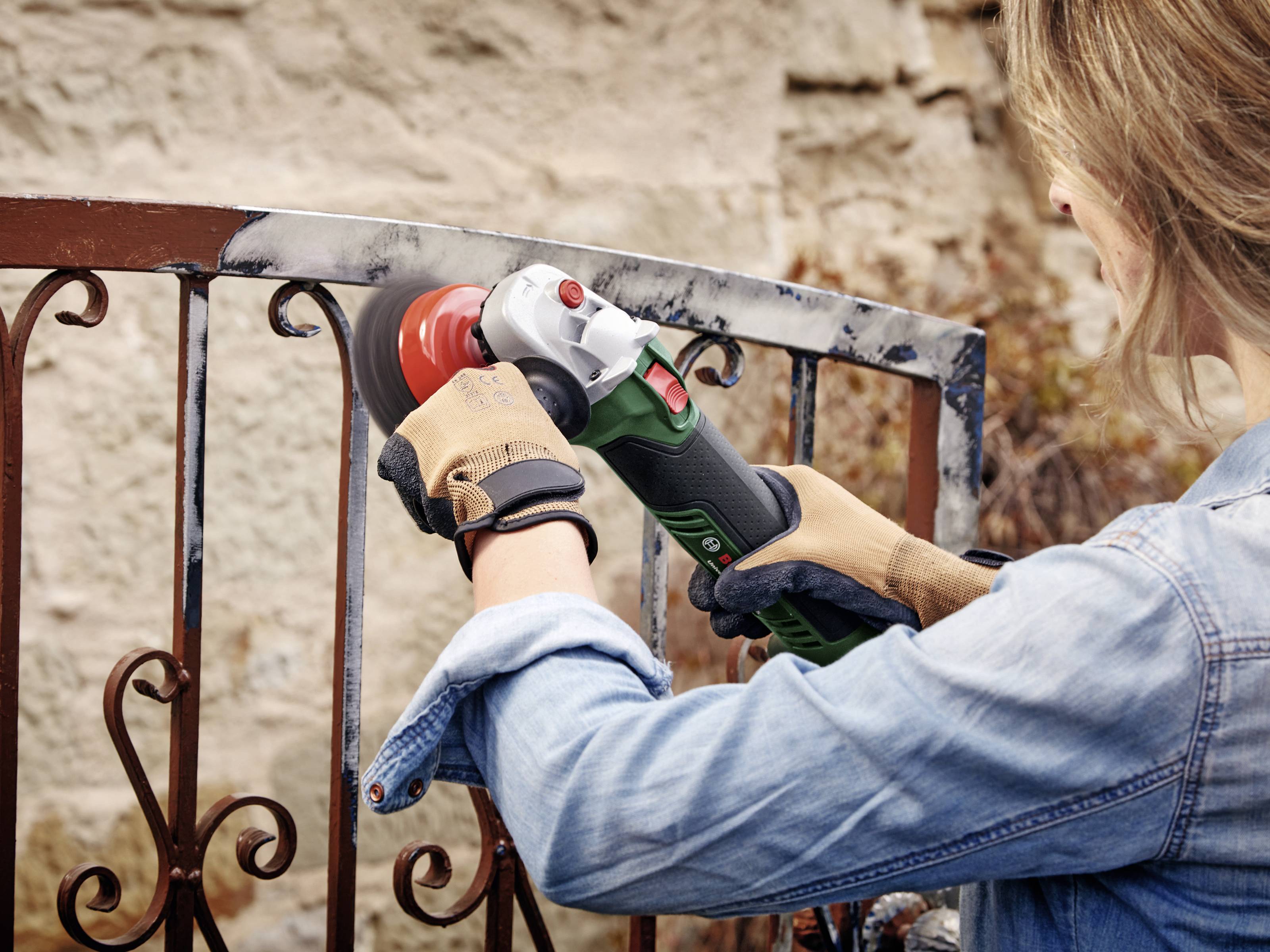 Bosch UniversalGrind 750-125 (06033E2001) | Les Soldes