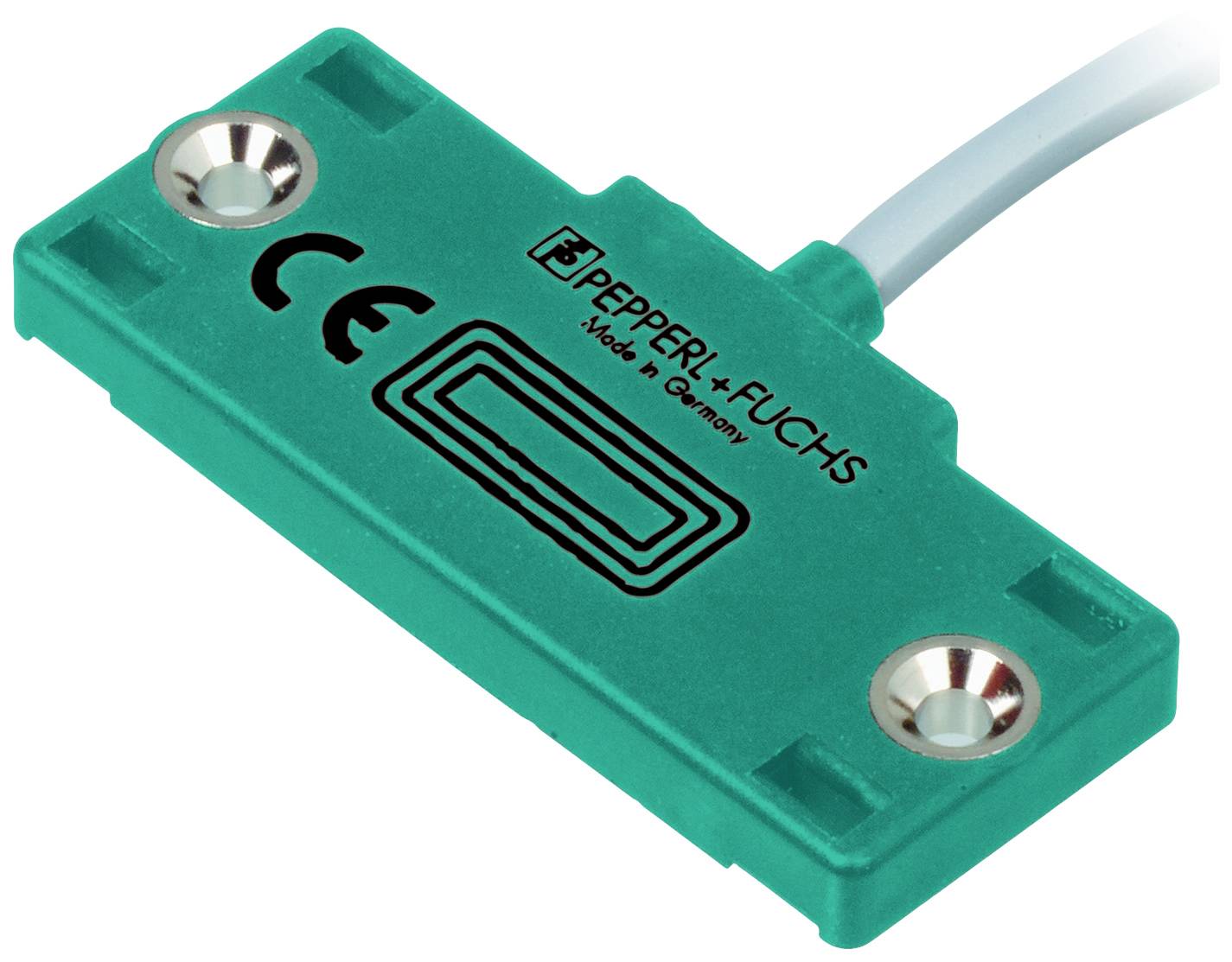 Un capteur rectangulaire vert de P+F portant le marquage CE et équipé de deux trous de fixation, avec connexion de câble sur le dessus.