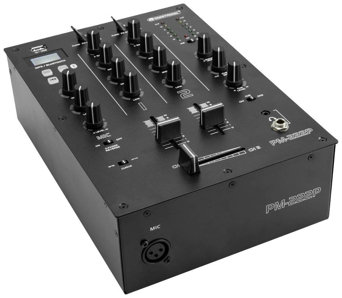 Une table de mixage DJ noire avec plusieurs faders et interrupteurs. Un connecteur de microphone est situé sur la face avant.