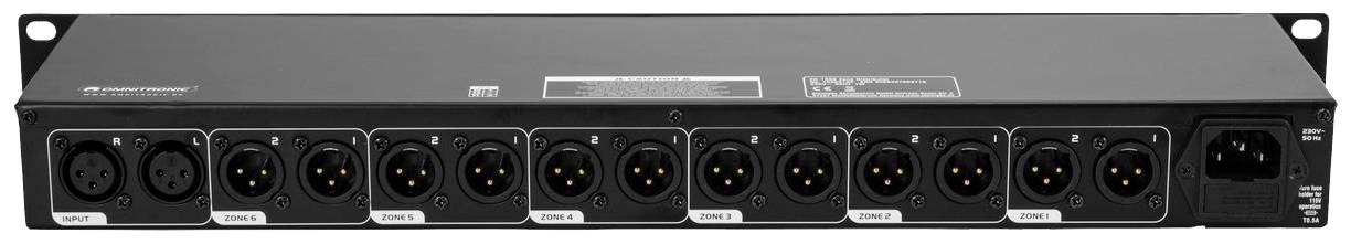 Vue arrière d'une interface audio avec douze connexions XLR et une entrée d'alimentation.