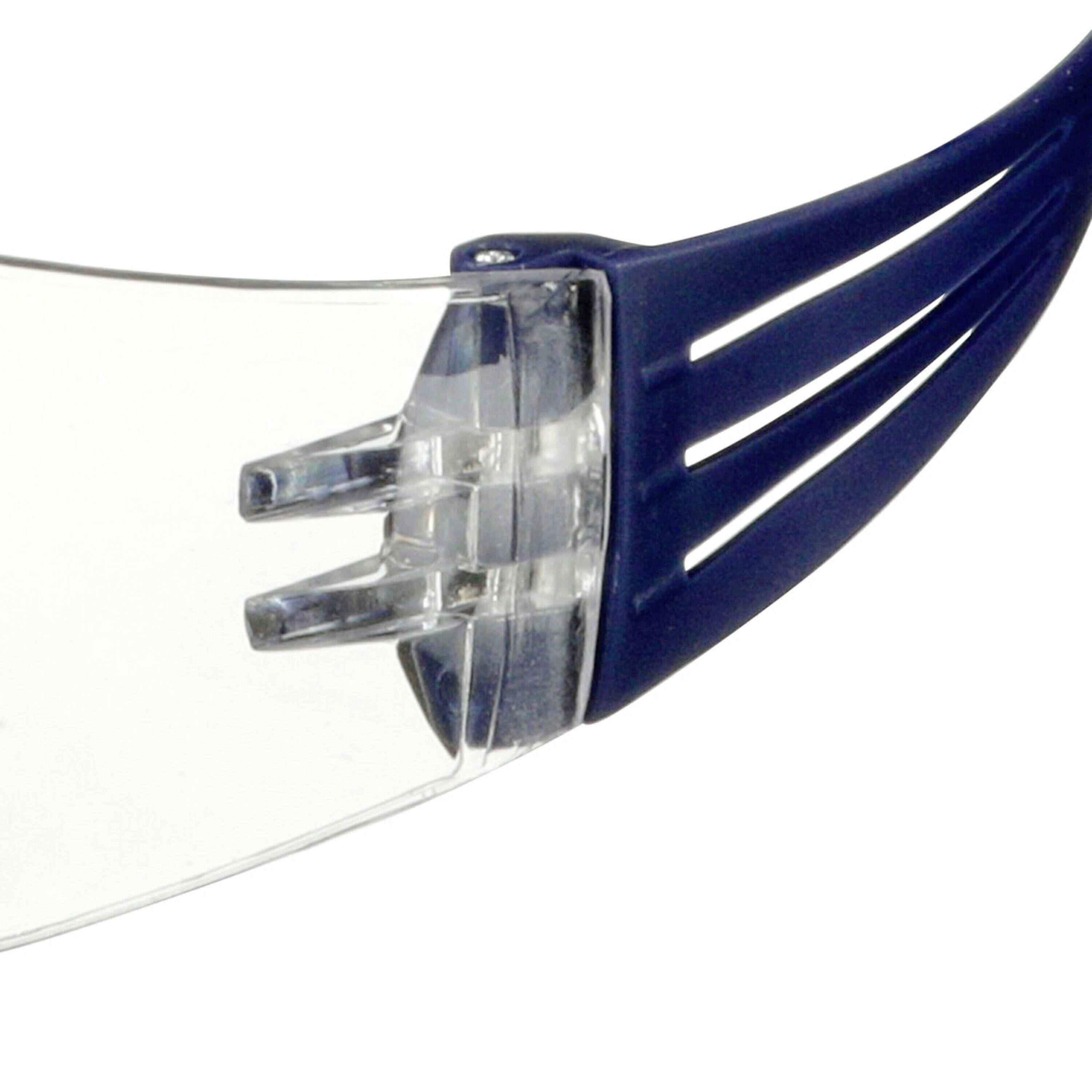 Lunettes de protection bleues avec visière transparente et branches réglables, adaptées à la protection des yeux lors de travaux manuels.