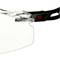 Des lunettes de protection avec des verres transparents et des branches noires affichent le logo '3M' en écriture rouge.