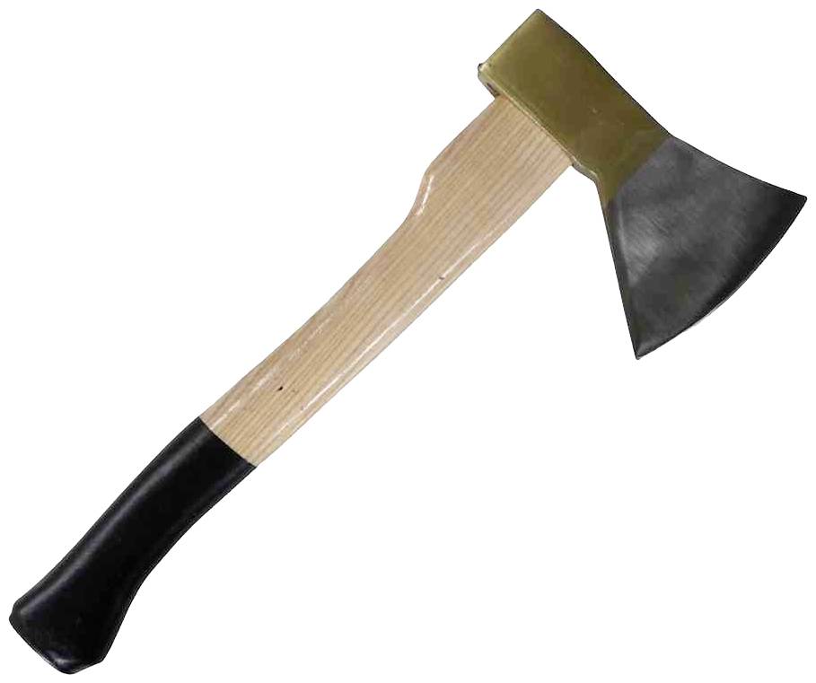 Une hache avec un manche en bois et une lame métallique est posée en diagonale. Le manche est partiellement noir, la lame légèrement brillante.