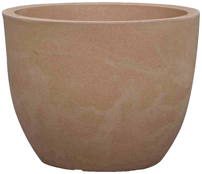 Un grand pot de fleurs rond en céramique, couleur terre cuite, vide et sans ornements.