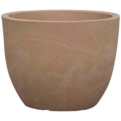 Un pot de fleurs rond en terre cuite de couleur brune, vide, est placé devant un fond neutre.