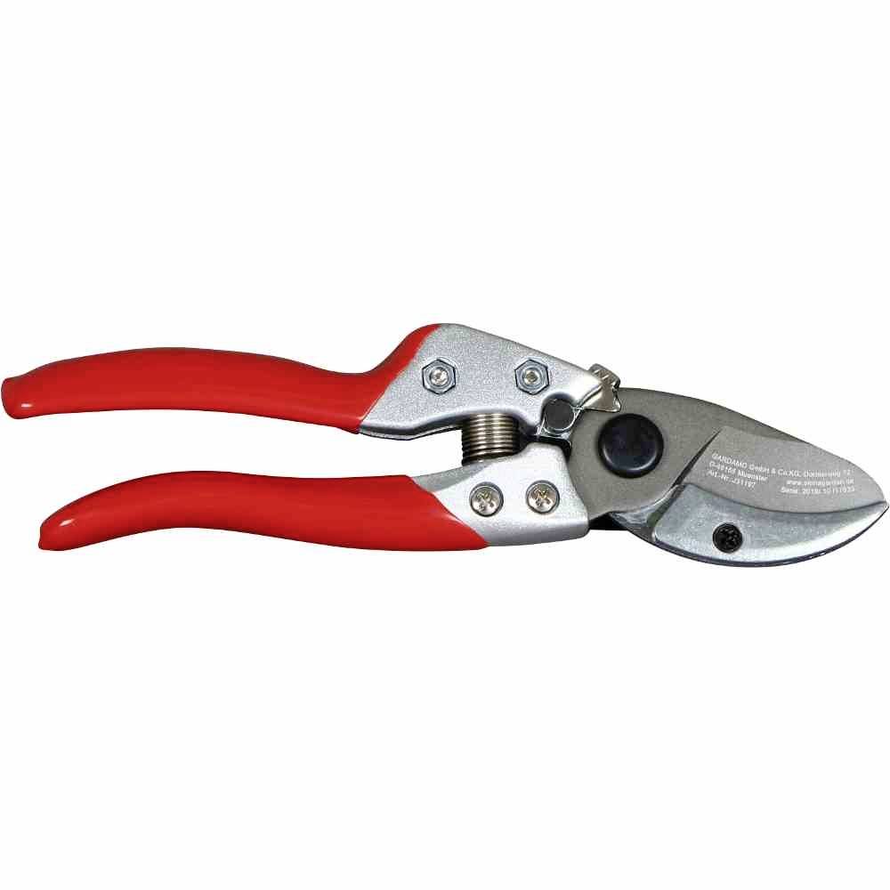 Un sécateur rouge avec une lame argentée, idéal pour couper précisément de petites branches ou des tiges de plantes dans le jardin.
