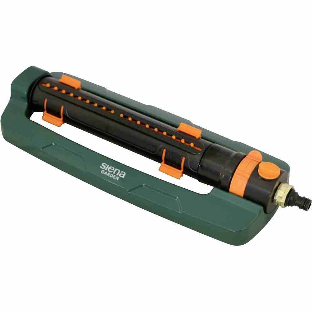 Un arroseur de pelouse vert avec des touches orange ; adapté à l'irrigation des jardins.