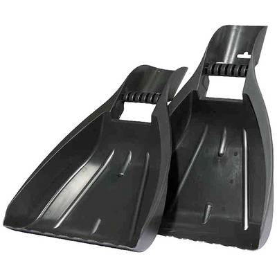 Deux pelles noires en plastique avec des poignées rainurées, placées côte à côte.