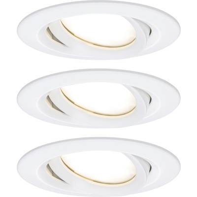 Trois luminaires encastrés ronds blancs avec des cadres orientables, diffusant une lumière chaude. Ils sont alignés de manière uniforme.