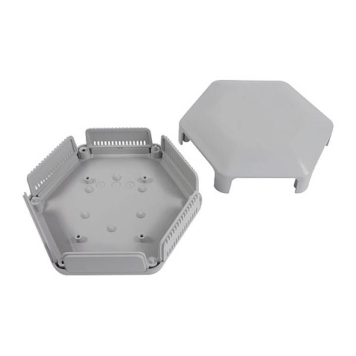 Boîte en plastique hexagonale avec couvercle amovible, partiellement ouverte, montrant l'intérieur avec six points de fixation.