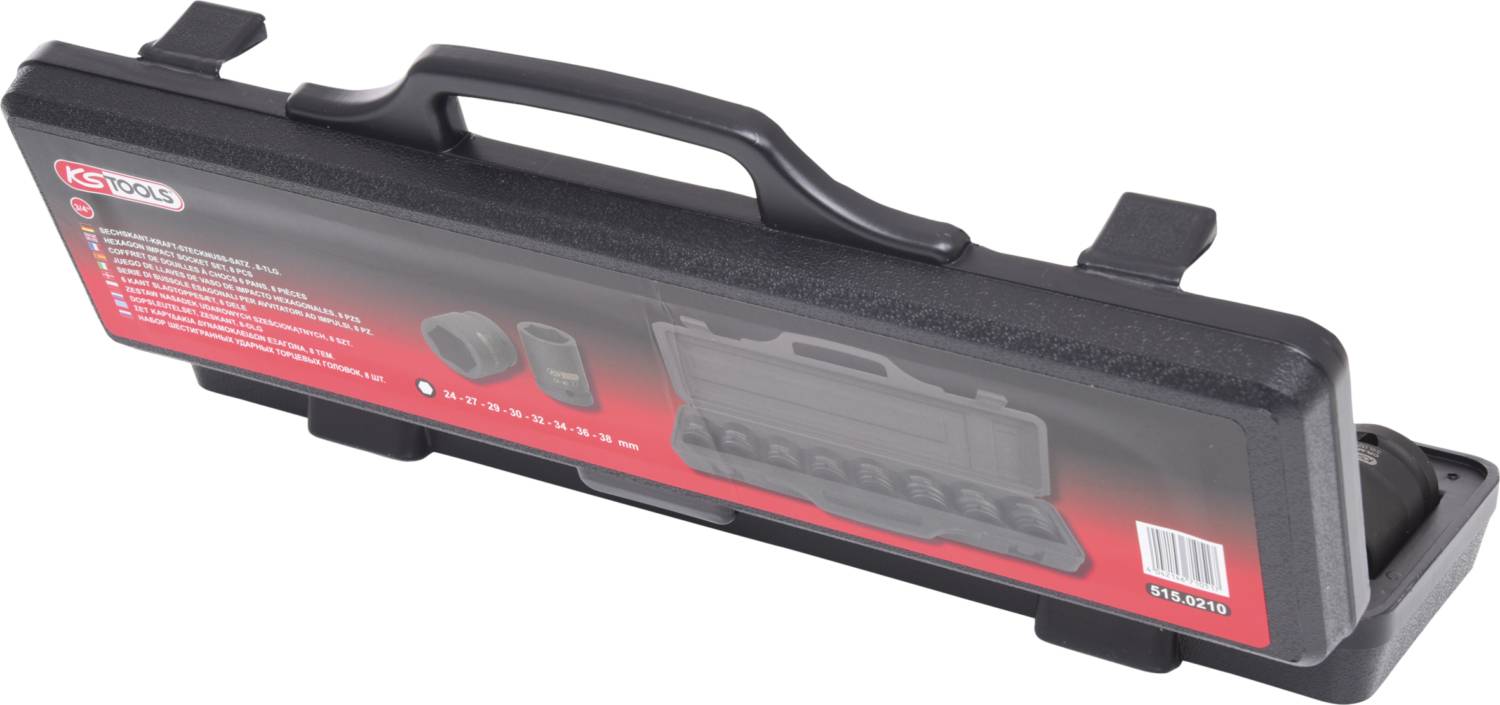 Mallette noire en plastique avec poignée de transport, contenant un ensemble d'outils. Une étiquette rouge porte les informations de marque et de modèle.