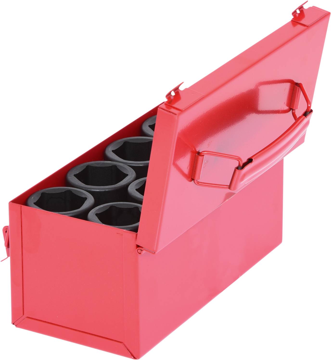 Boîte métallique rouge avec couvercle ouvert, remplie de noix noires.