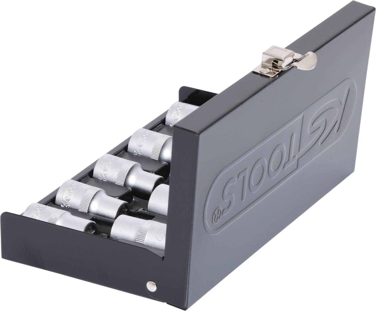 Une boîte à outils ouverte contenant plusieurs clés à douille. L'inscription est partiellement visible, mais illisible.