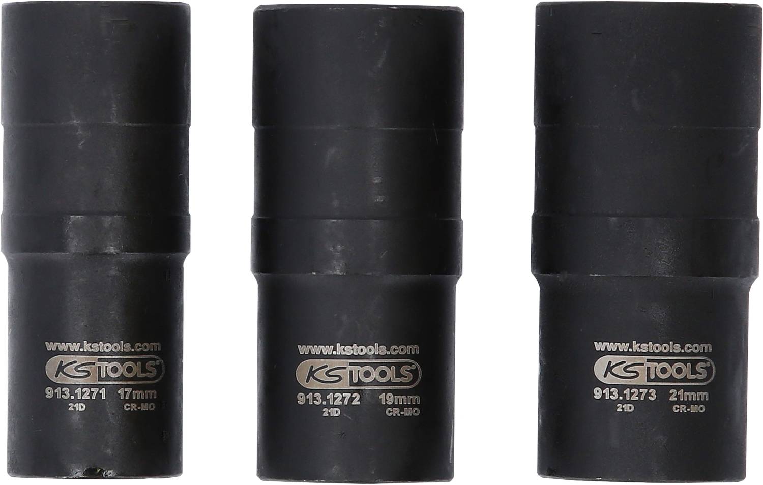 Trois clés à chocs noires de différentes tailles : 17 mm, 19 mm et 21 mm, de la marque KS Tools, alignées côte à côte sur un fond blanc.