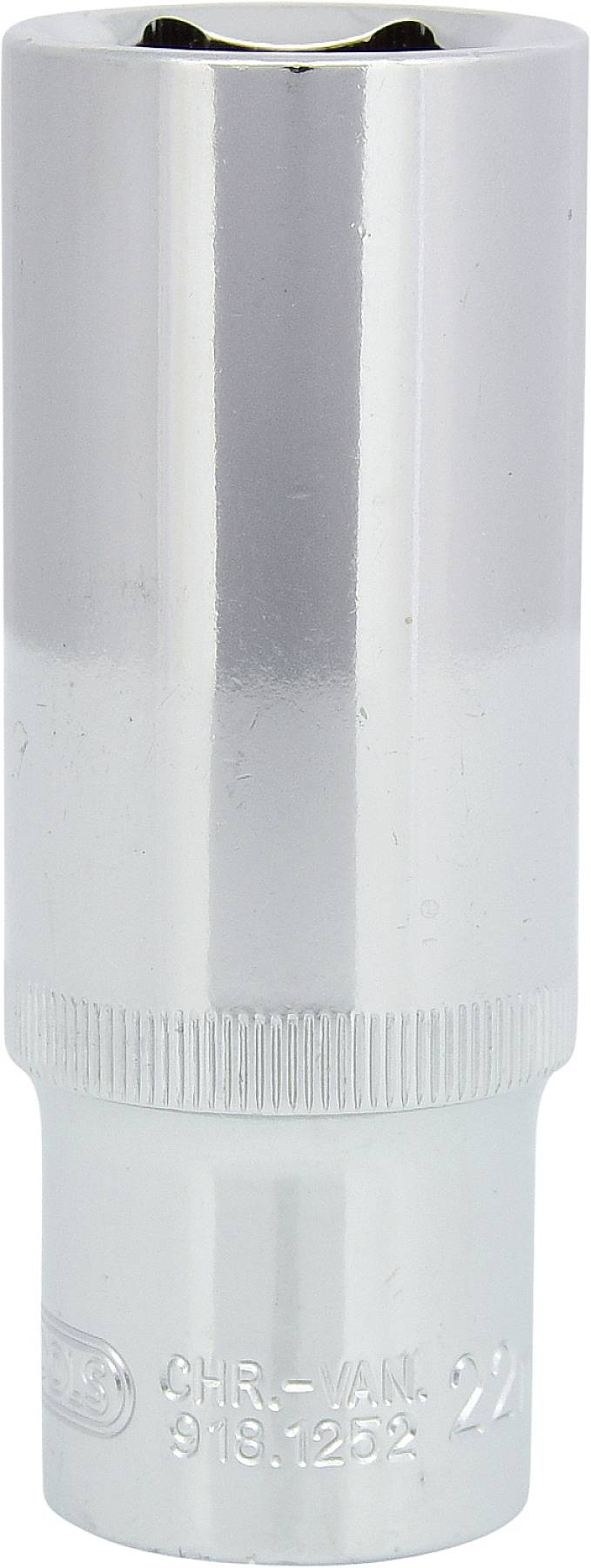 Un embout de clé à douille en argent, de forme cylindrique, avec une zone de préhension cannelée, adapté pour une utilisation avec une clé à molette.