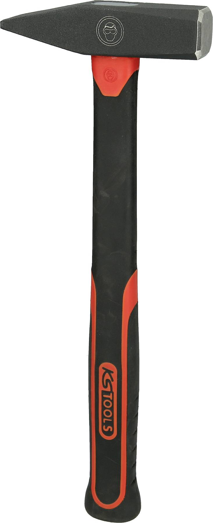 Un marteau noir et rouge avec manche en caoutchouc, adapté aux travaux généraux de construction et de réparation.