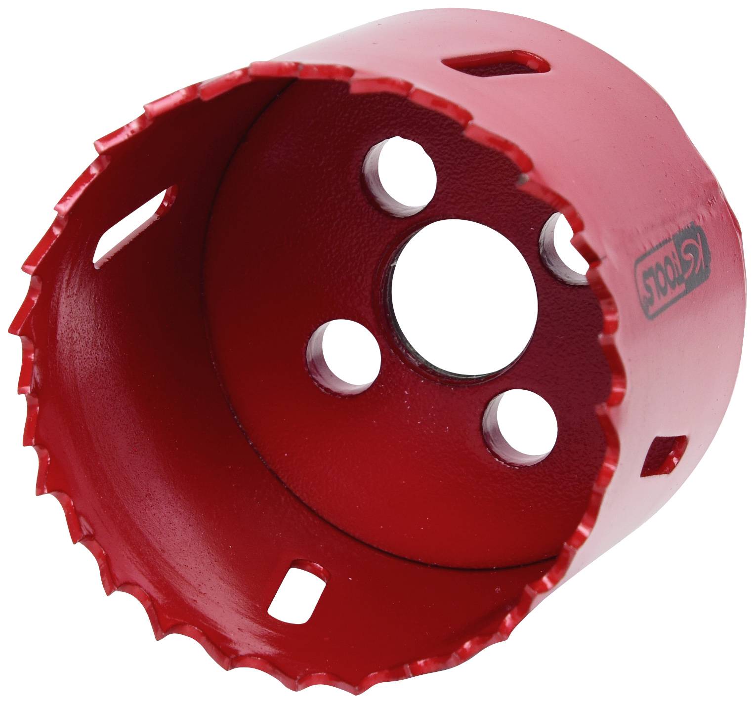 Un accessoire de scie cloche rouge avec des bords dentelés et plusieurs trous de perçage, adapté pour percer de grands trous dans divers matériaux.