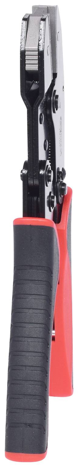 Une pince à sertir rouge et noire avec des poignées isolées, vue latérale. Adaptée pour sécuriser les connexions de câbles.