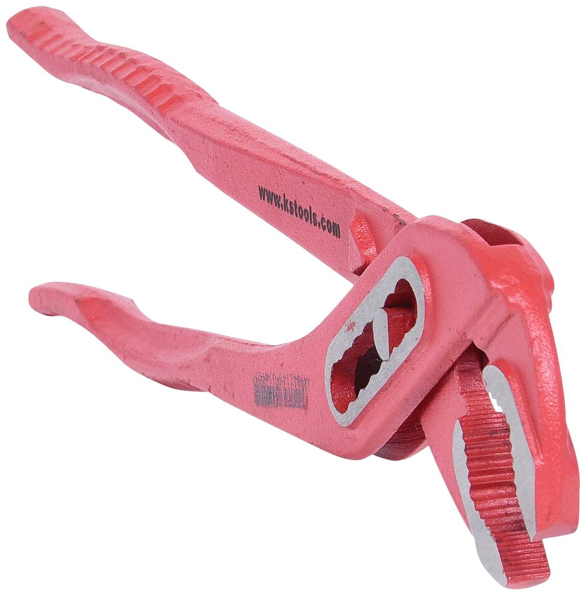 Pince multiprise rouge avec mâchoires grises ouvertes. Adaptée pour saisir et tourner des tuyaux ou des objets ronds.