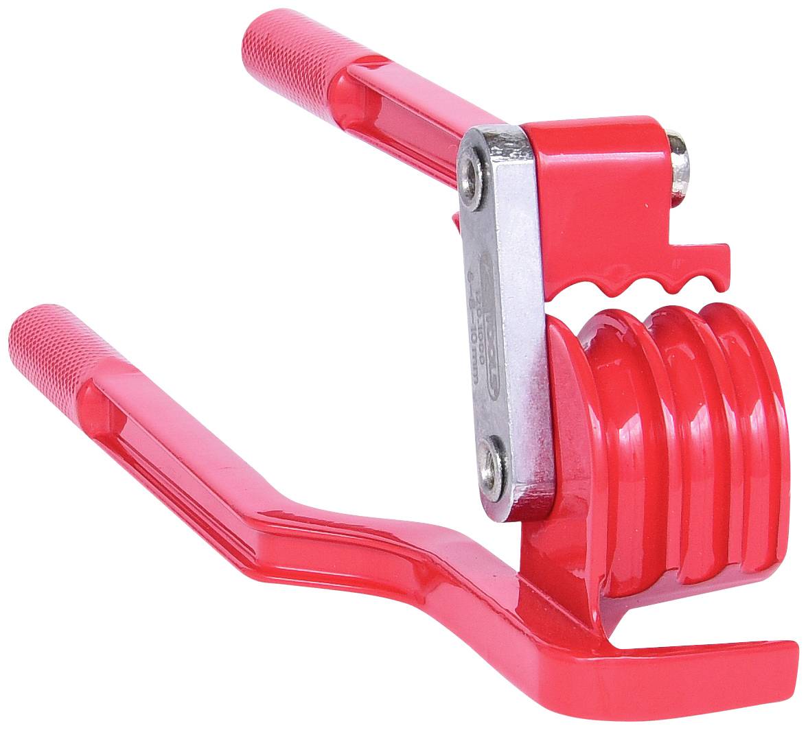 Un outil de cintrage de tuyaux rouge avec des poignées cannelées et un dispositif métallique pour plier les tubes. Adapté aux artisans.