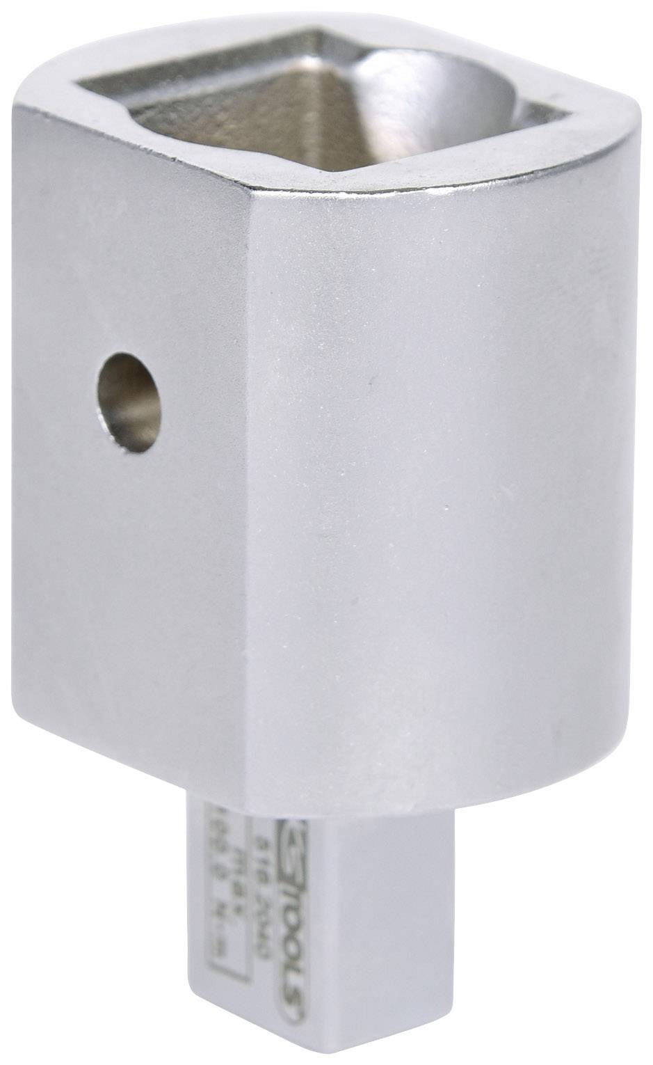 Adaptateur métallique avec ouverture carrée et base droite et courte. Utilisé pour connecter des outils entre eux.