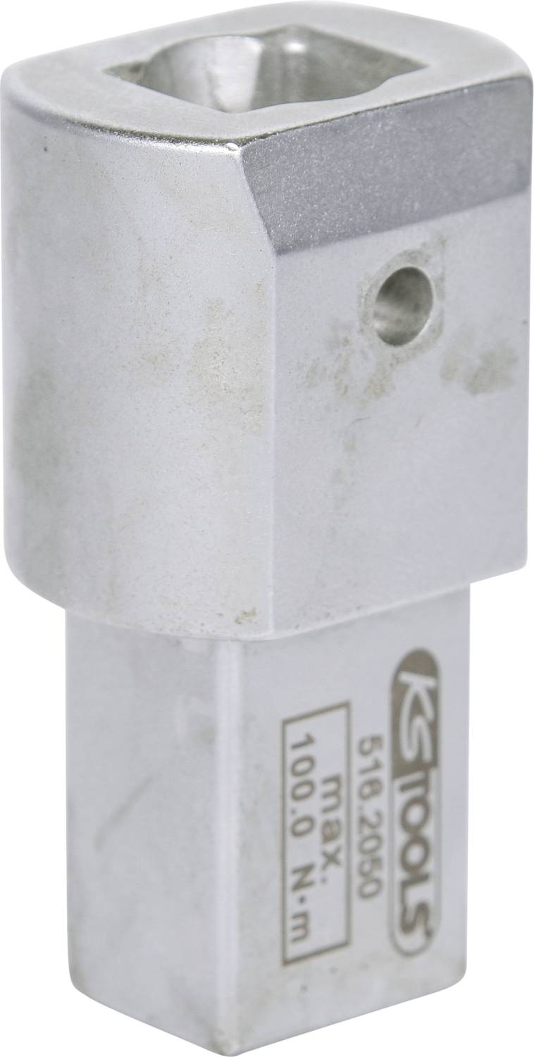 Un outil adaptateur en argent de KS, avec un arbre hexagonal et une tête carrée, adapté pour un couple de serrage allant jusqu'à 100 Nm.