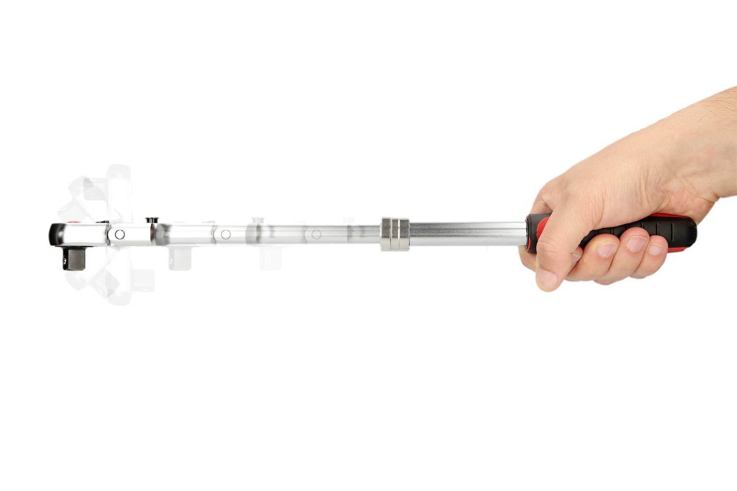 Une main tient un monopode rétractable avec une tête rotative.