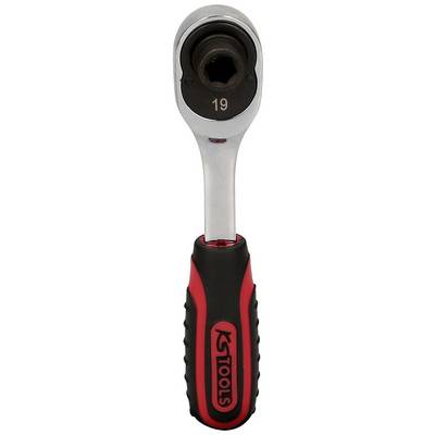 Une clé à cliquet réglable avec une poignée ergonomique rouge et noire. La tête dispose d'un carré d'entraînement de taille 19.