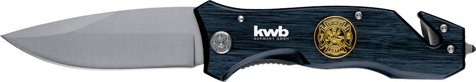Un couteau de poche noir avec une lame argentée, portant l'inscription 'kwb Germany DIY', une médaille de chien et un emblème doré sur la poignée.