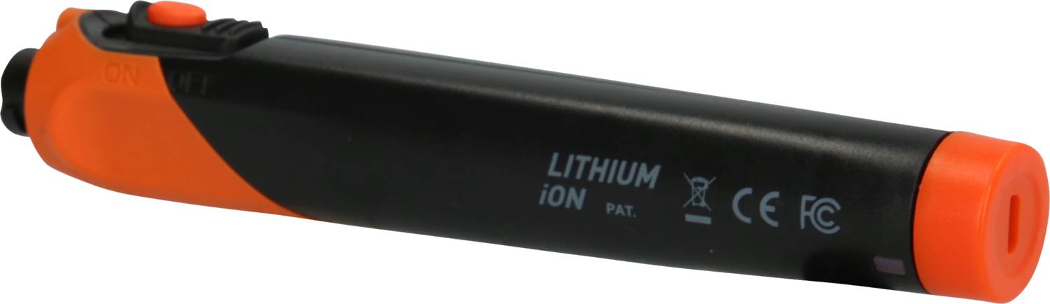 Un appareil noir et orange ; il porte les inscriptions 'Lithium' et 'Ion', ainsi que les symboles CE et FCC.