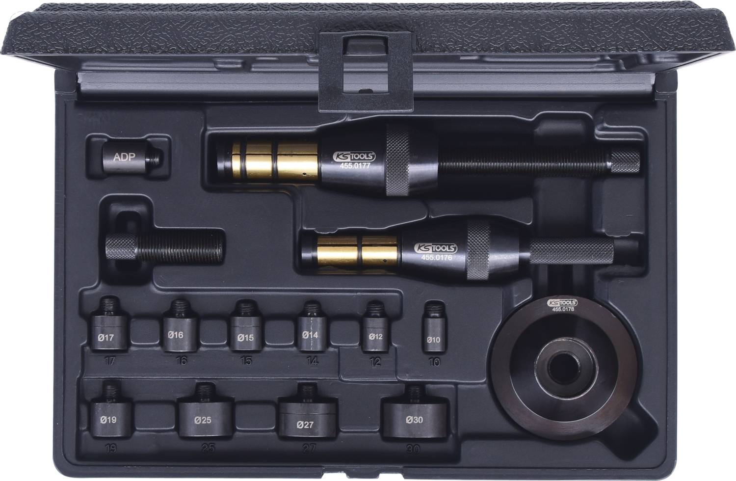 Mallette à outils contenant divers outils et accessoires avec un revêtement en mousse noir. Comprend des adaptateurs et des tarauds.