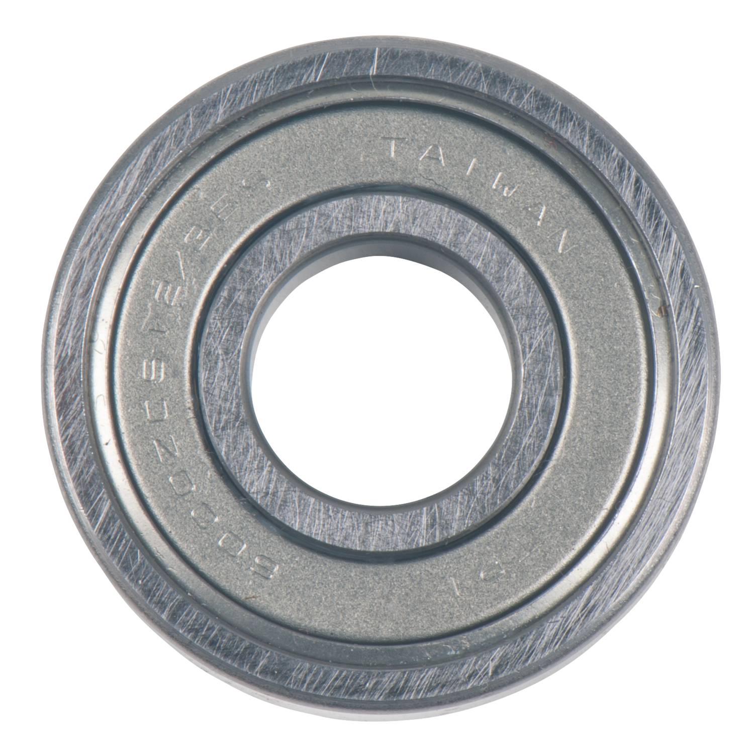 Un roulement à billes en métal rond avec un trou en son centre, lisse et brillant, portant la gravure 'Taiwan' sur sa surface métallique.