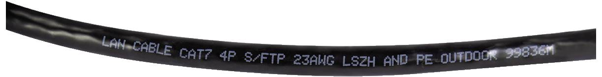 Câble LAN noir portant l'inscription 'LAN CABLE CAT7 4P S/FTP 23AWG LSZH AND PE OUTDOOR 99836M'.