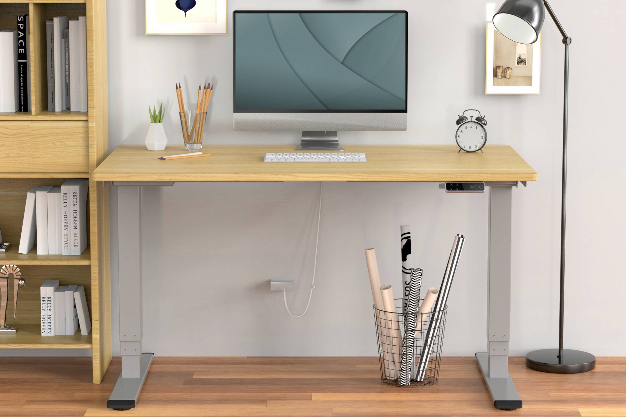 Bureau moderne avec un bureau en bois, un ordinateur, un clavier, du matériel de bureau et une lampe de bureau dans une pièce de travail. Un environnement de travail confortable.
