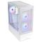 Un boîtier d'ordinateur blanc avec un panneau latéral transparent affiche trois ventilateurs illuminés en bleu et violet ; adapté pour la construction de PC.