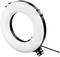 Un adaptateur d'éclairage annulaire LED blanc pour appareils photo, avec boîtier noir et support à vis, adapté pour un éclairage uniforme.