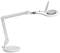 Une loupe de table blanche avec bras réglable, adaptée aux tâches nécessitant une grande précision dans l'artisanat ou les sciences.