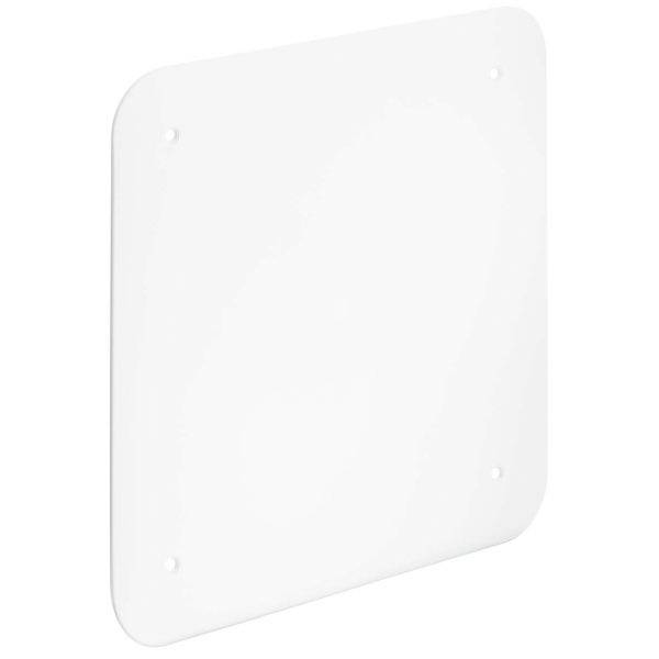 Une plaque de plastique blanche, carrée, aux coins arrondis et percée de quatre trous de fixation, sans inscription visible.