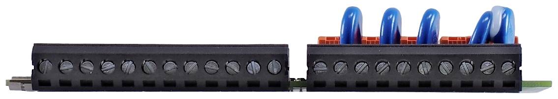 Barrette de connexion noire avec des câbles bleus en haut et des supports oranges à l'arrière, sur un fond blanc.