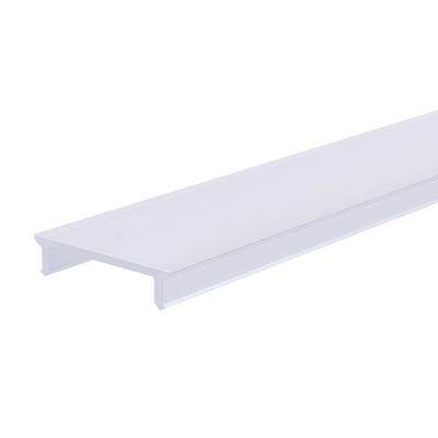 Un profilé en plastique blanc de forme rectangulaire en L, pouvant être utilisé comme protection de chant ou comme bande de finition.