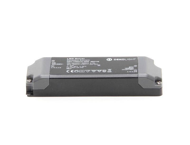 Un pilote LED rectangulaire de Dekolight avec des étiquettes, un boîtier noir et plusieurs marques de certification en haut.