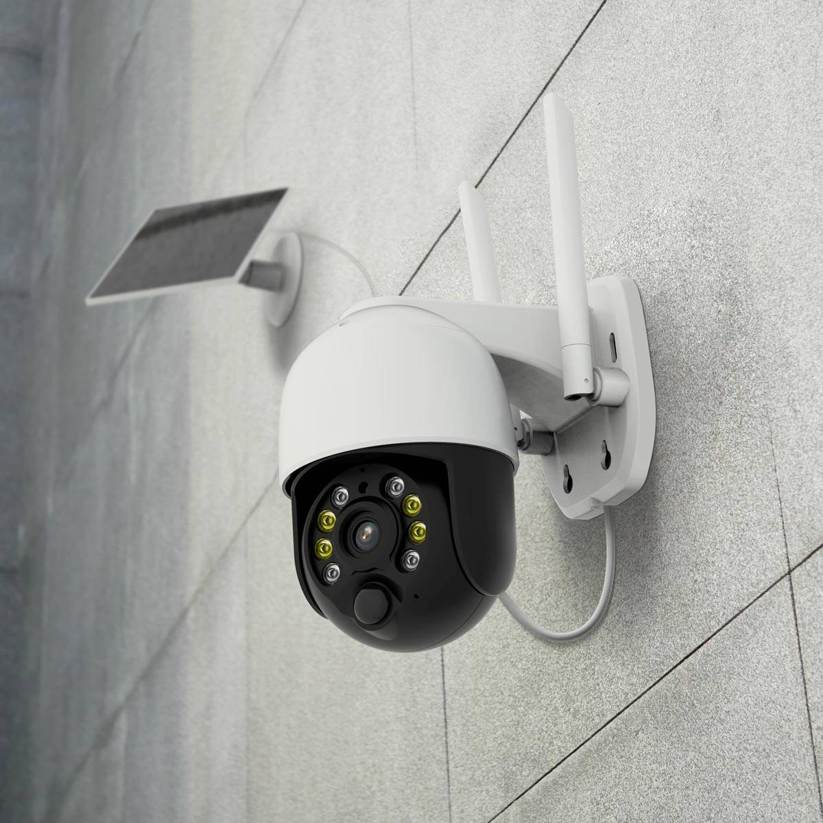 Caméra de surveillance sur un mur extérieur, équipée d'un panneau solaire, illustrant une technologie de sécurité moderne et un approvisionnement énergétique durable.