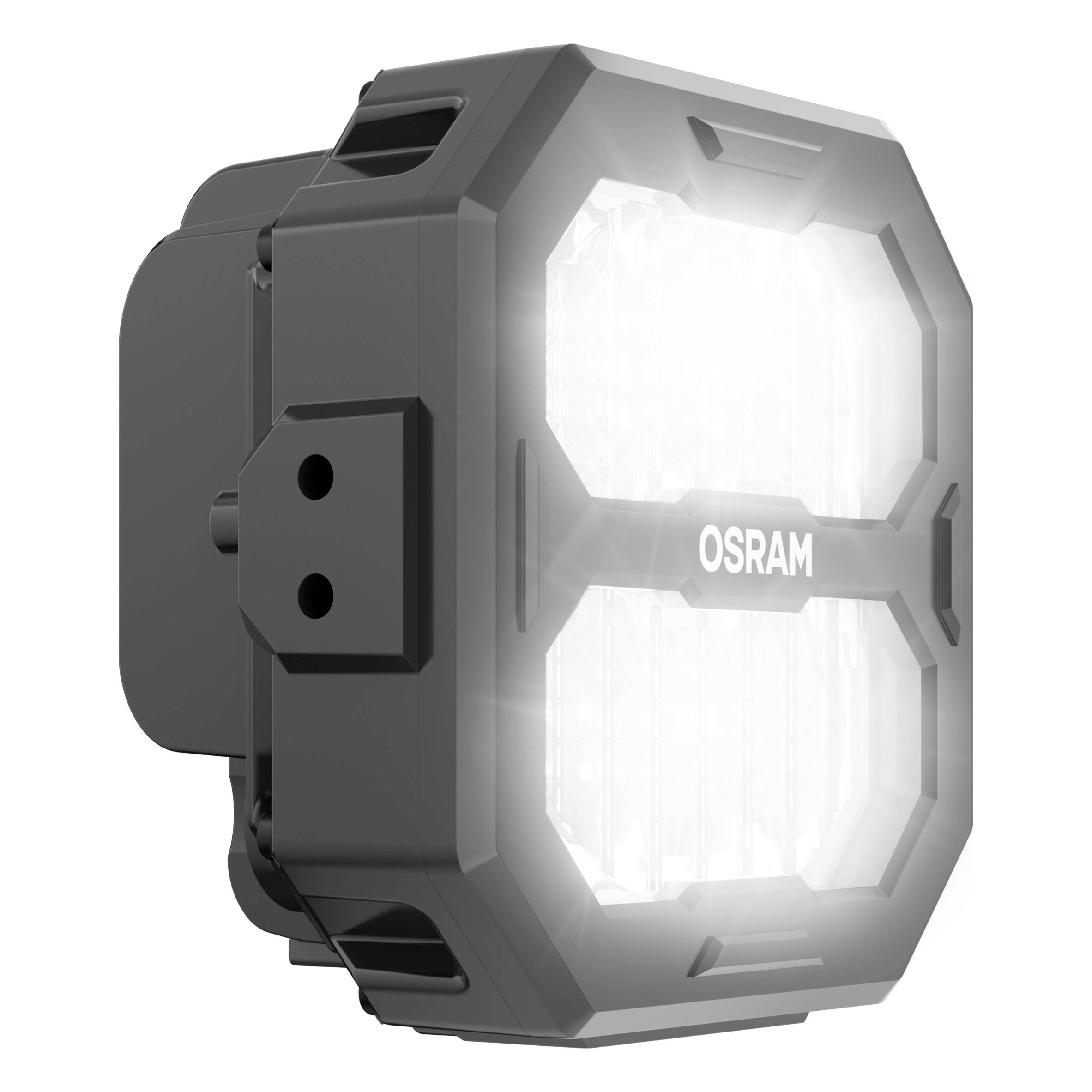 Un éclairage de travail LED carré de OSRAM, illuminant et émettant une lumière vive. Le boîtier est gris foncé.