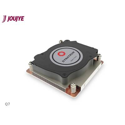 Ventilateur de processeur 'Dynatron' avec base métallique et couvercle noir, sur fond blanc. Nom de marque 'JOUJYE' en haut à gauche.